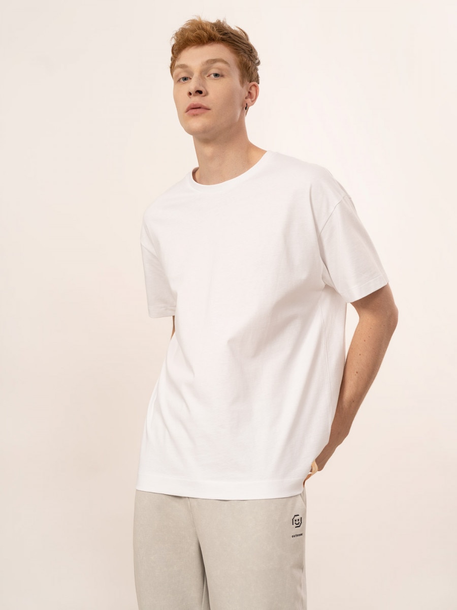 OUTHORN Men's oversize T-shirt with print white