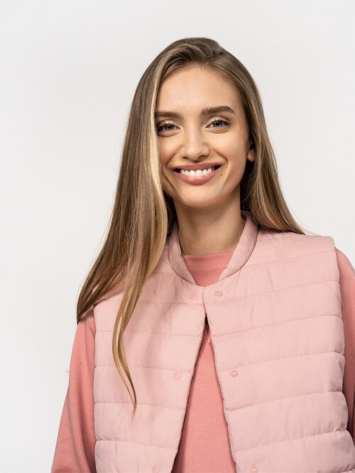 Women's reversible synthetic down vest